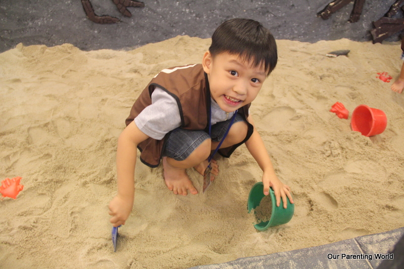 Dinosaur Escapade at Great World City and Tanglin Mall 2