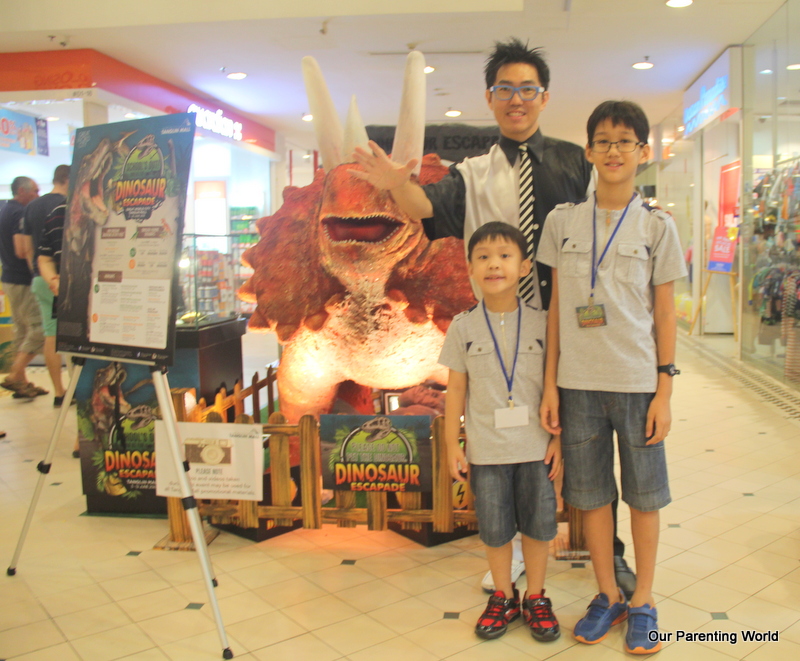 dinosaur-escapade-at-great-world-city-and-tanglin-mall-with-mr-bottle
