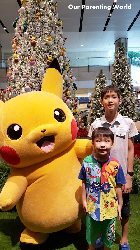 pikachu-parade-at-changi-airport-singapore-10