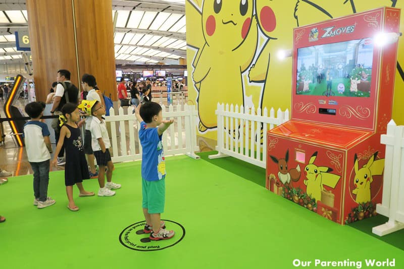 pikachu-parade-at-changi-airport-singapore-6