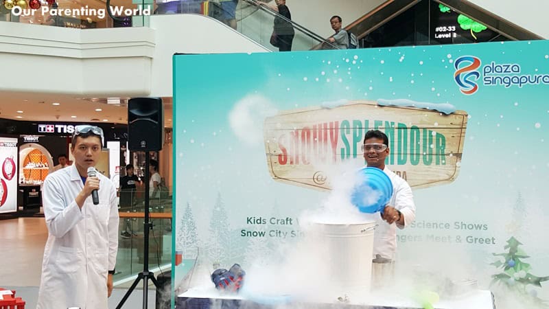 snowy-splendour-at-plaza-singapura-9