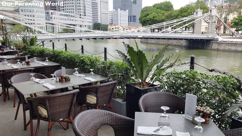 The Fullerton Hotel Singapore Town Restaurant 4