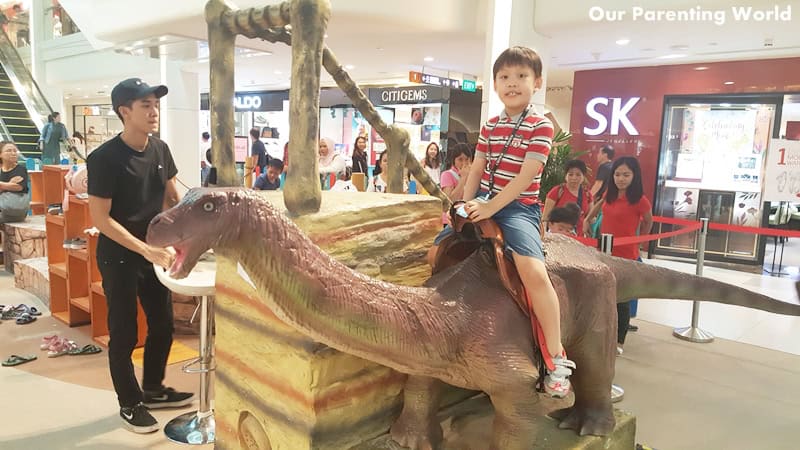 RAWR Dinosaurs Unearthed Plaza Singapura 11