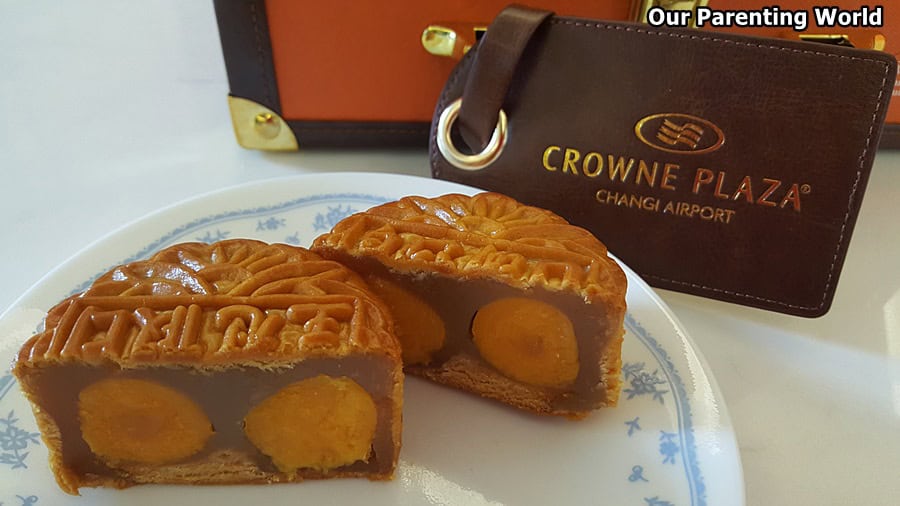 Crowne Plaza Changi Airport Mooncakes