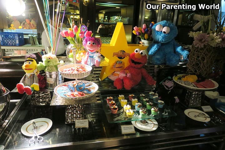 Elmo Tea Party Universal Studios Singapore