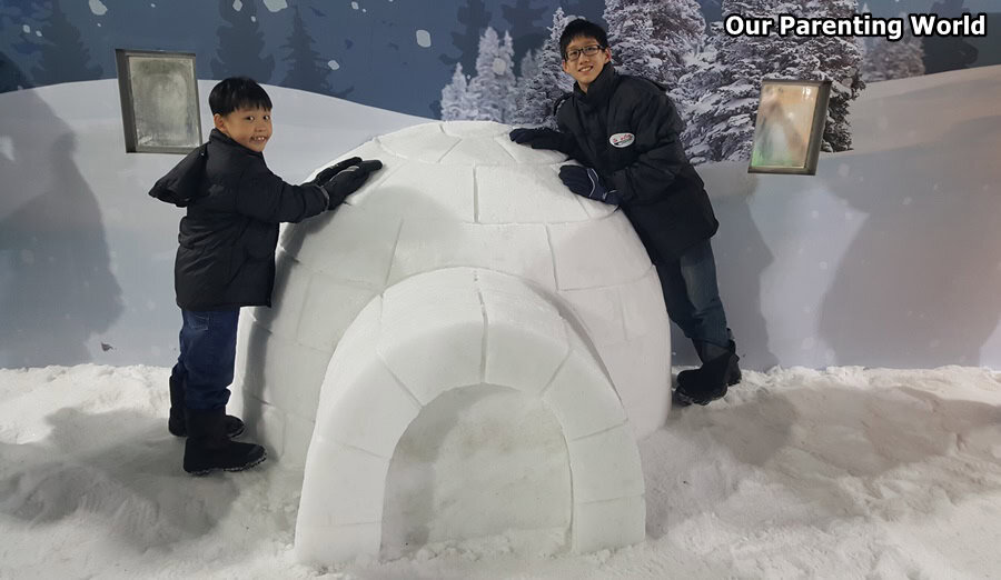 Snowy Surprises at Parkway Parade 1