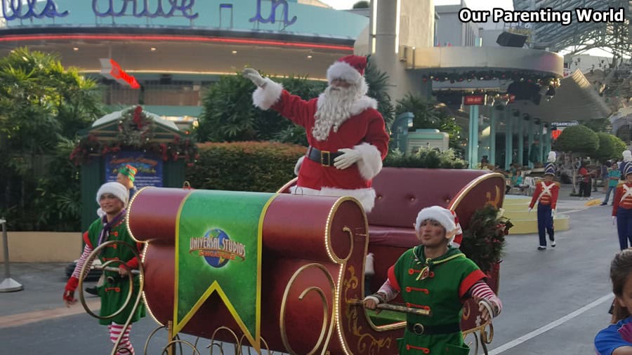 A Universal Christmas Universal Studios Singapore 4