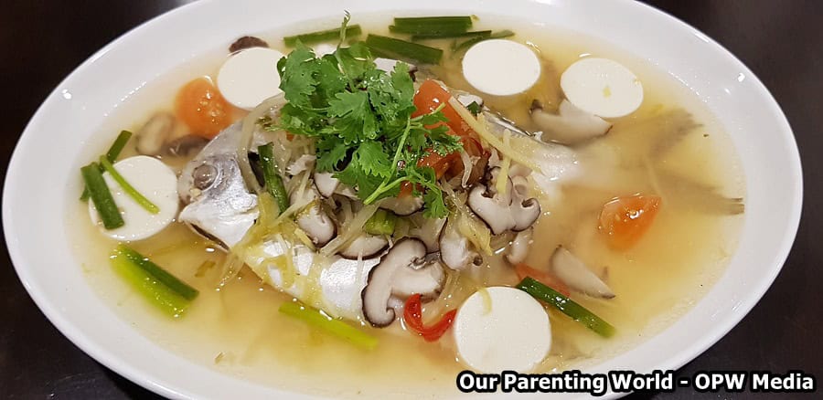 GoldLeaf Restaurant Teochew Style Steamed White Pomfret