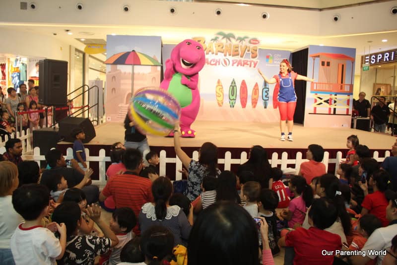 Join Barney’s Beach Party at City Square Mall