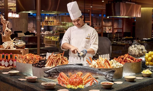 Celebrate Singapore’s National Day at Edge, Pan Pacific Singapore with “Flavours of the Lion City: A Culinary Expedition Through Singapore”