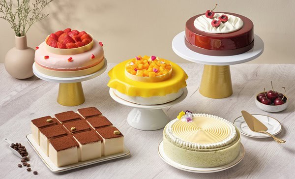 Singapore Marriott Tang Plaza Hotel Introduces New Artisan-Crafted Cakes and Bakes with a Twist on Classic Flavours